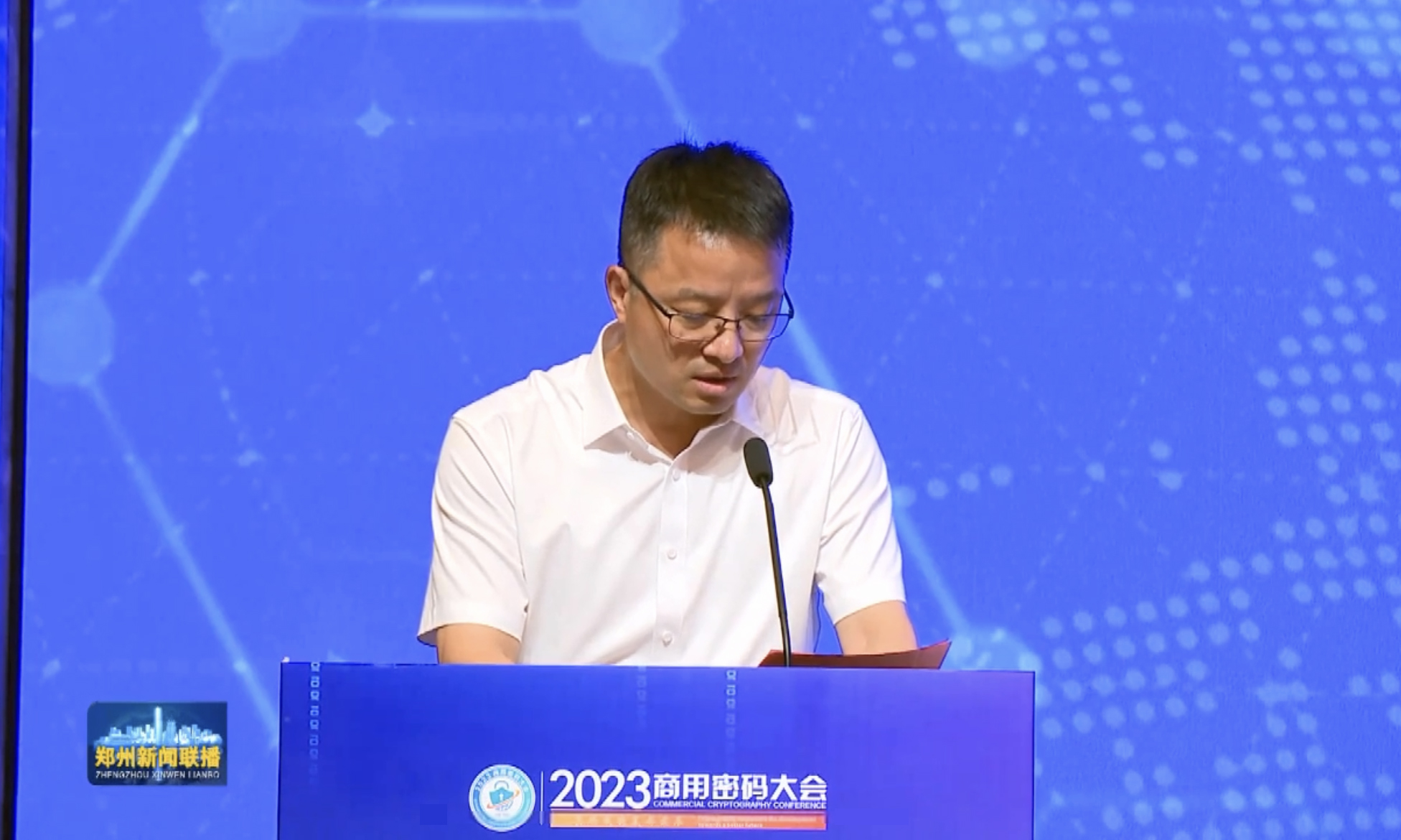 输入图片说明